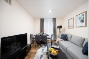 Elegant and Spacious 3 Bedroom Apartment in Fulham